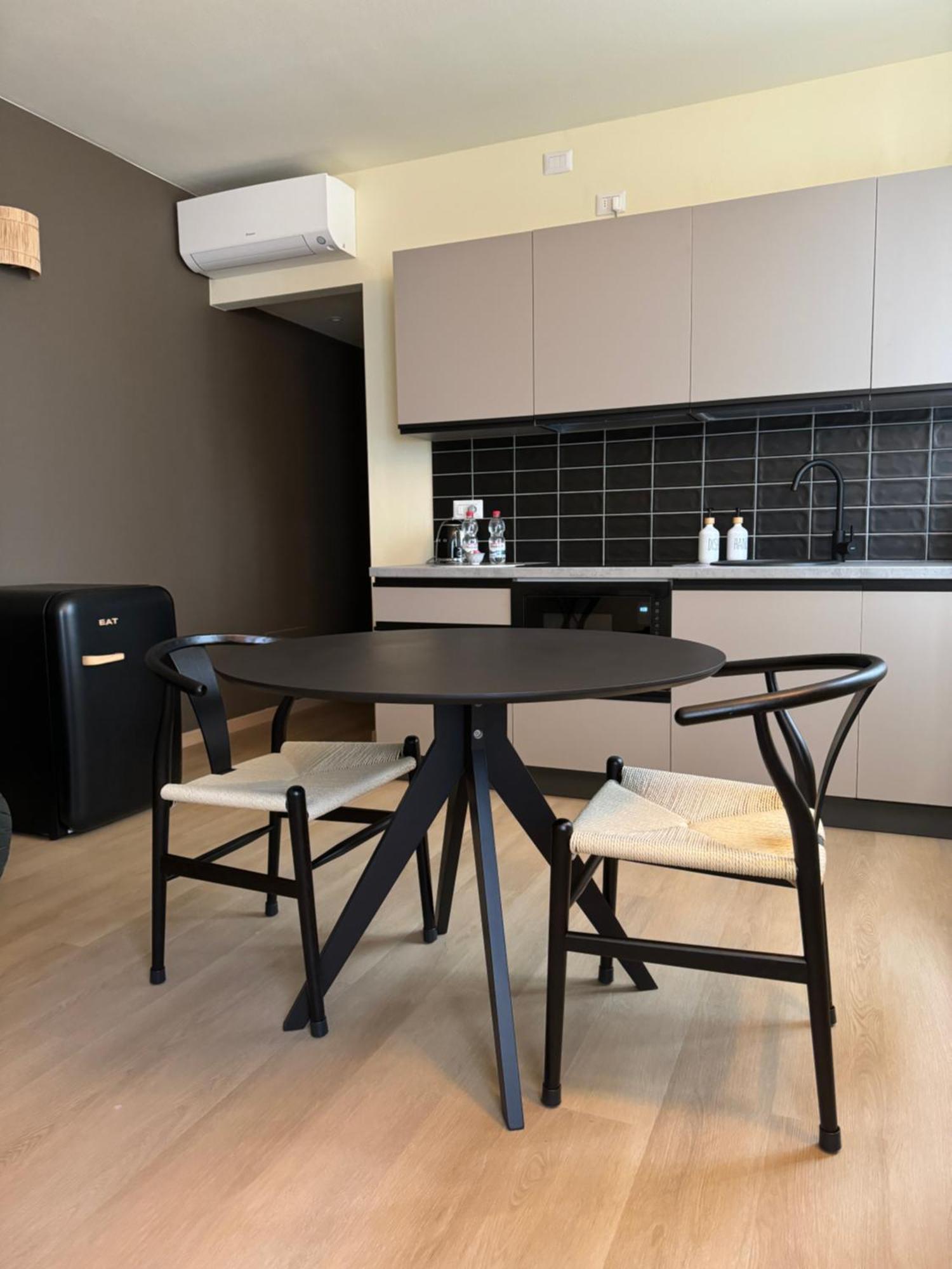 Apartment Menaggino เมนาจโจ ภายนอก รูปภาพ